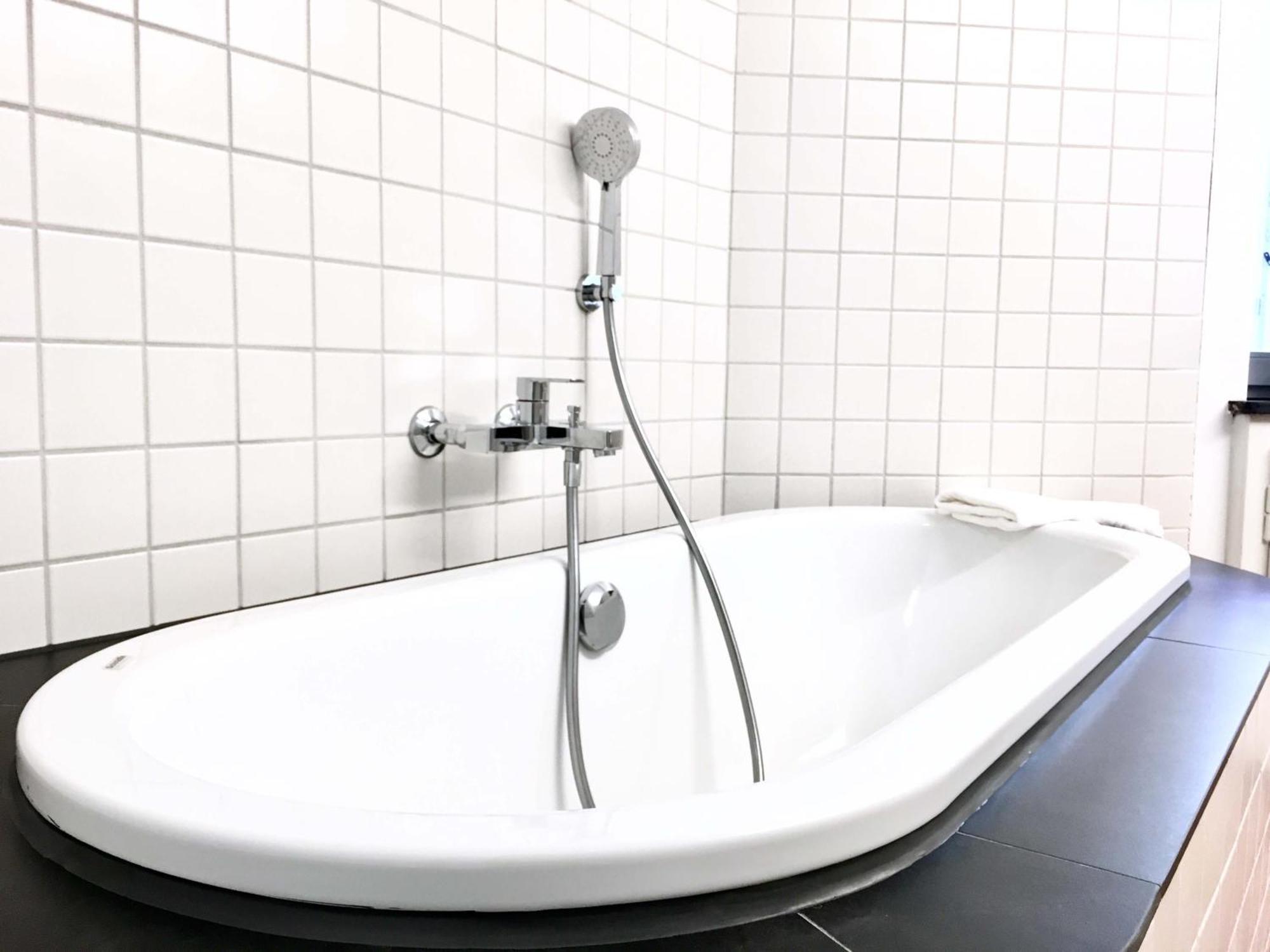 Basic Dreibettzimmer mit Gemeinschaftsbad